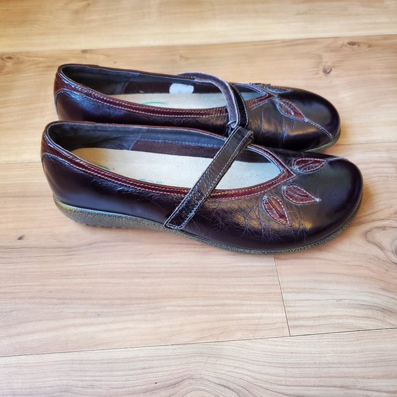 NWOB Naot Mary Jane Shoes Size 40 9-9.5 - Picture 1 of 5